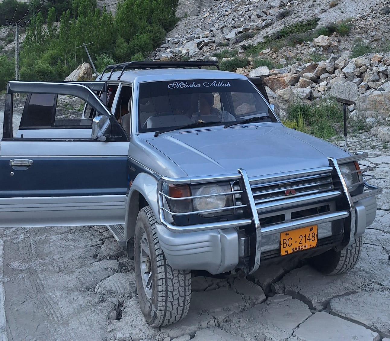 Mitsubishi Pajero for rent in Hunza